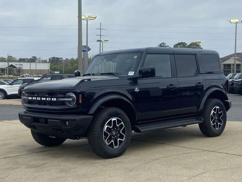 New 2026 Ford Bronco Outer Banks AWD/4WD image 5