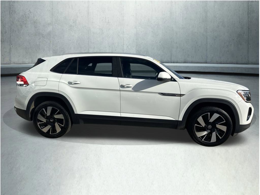 Used 2024 Volkswagen Atlas Cross Sport SE AWD/4WD image 6