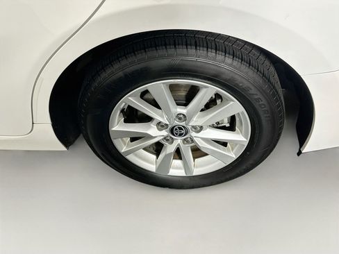 Used 2025 Toyota Camry LE FWD image 11