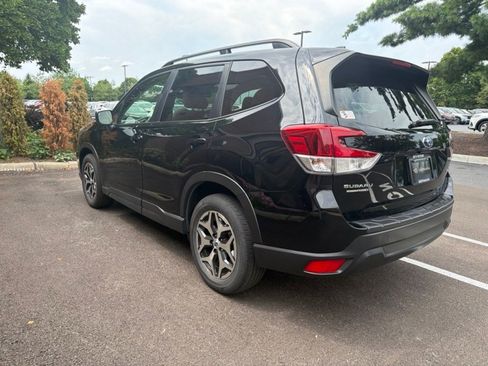 Used 2021 Subaru Forester Premium w/ Popular Package #1 AWD/4WD image 4