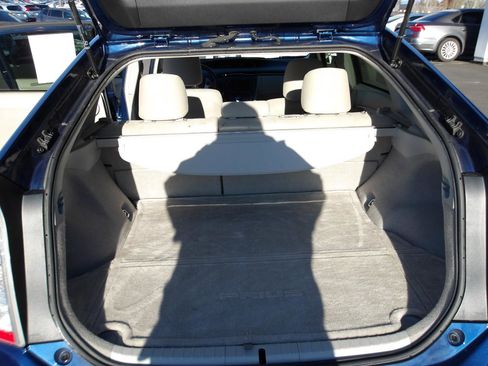 Used 2011 Toyota Prius Three w/ Navigation Pkg image 11