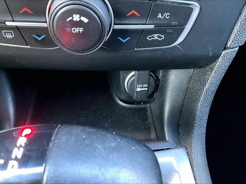 Used 2023 Dodge Charger SXT RWD image 16