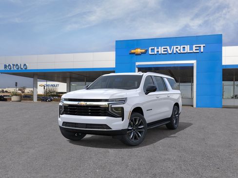 New 2026 Chevrolet Suburban LS RWD image 8