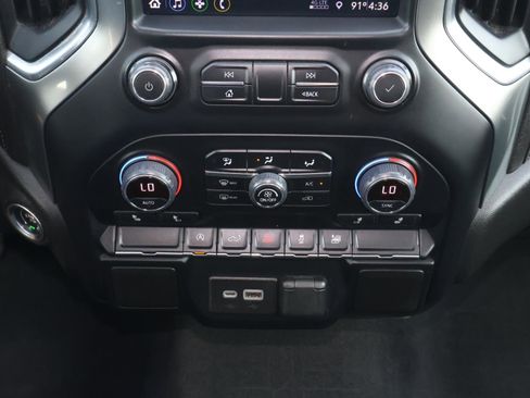 Used 2021 Chevrolet Silverado 1500 LT RWD image 24