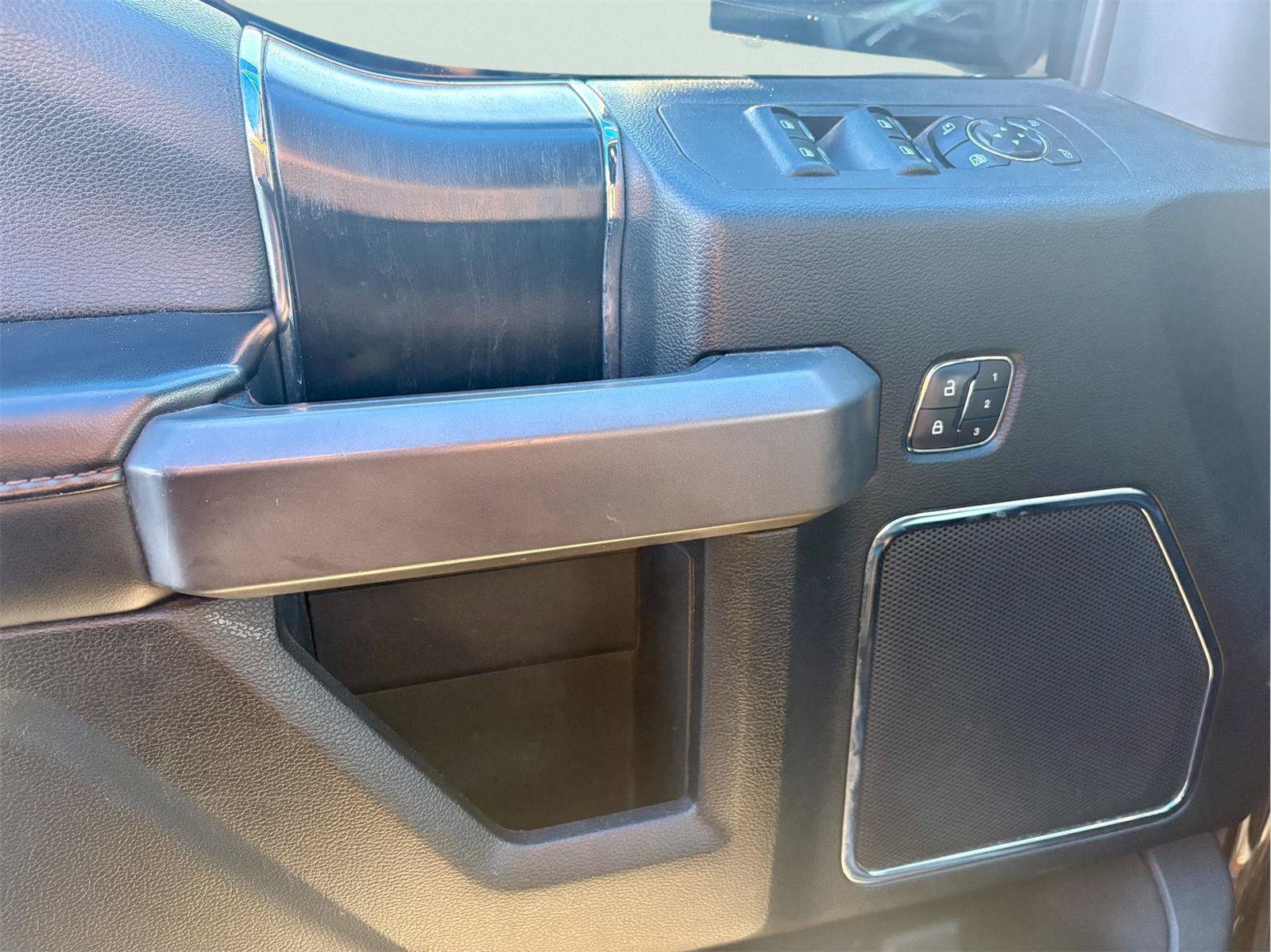 Used 2019 Ford F150 Platinum AWD/4WD image 17