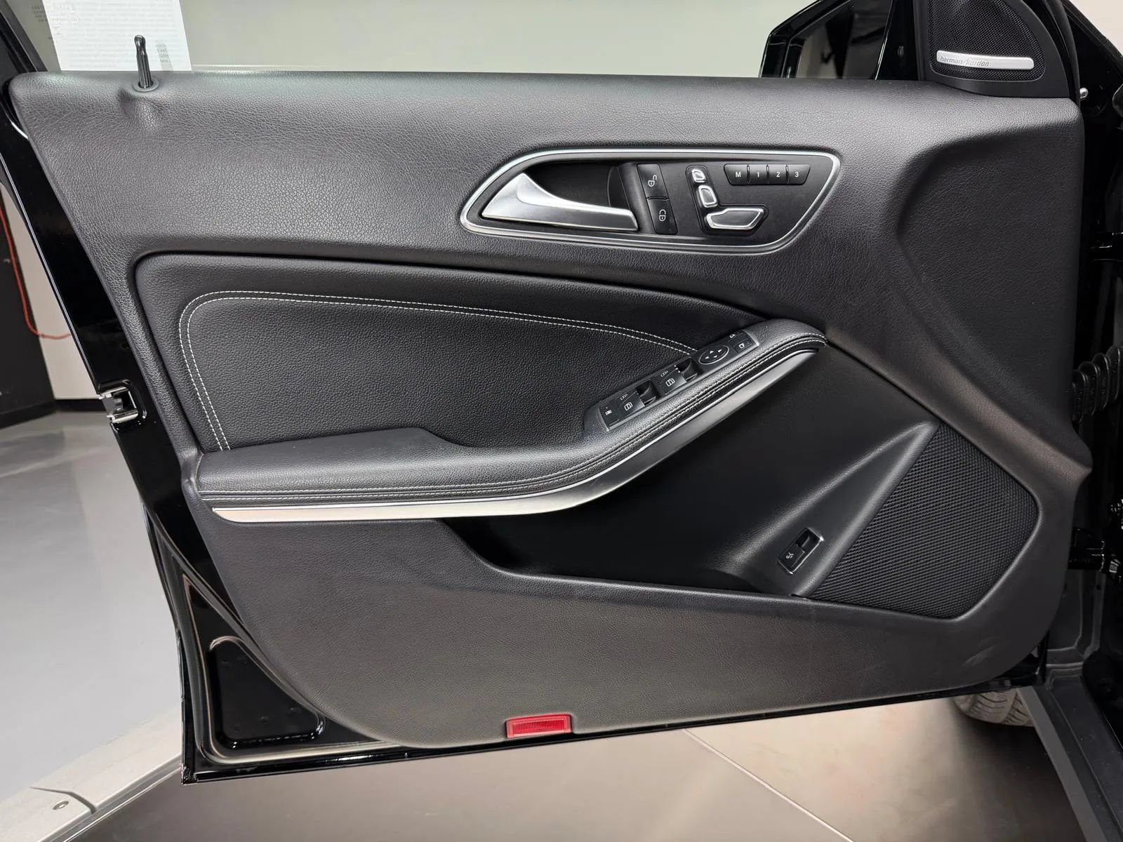 Used 2018 Mercedes-Benz GLA 250 w/ Multimedia Package image 24