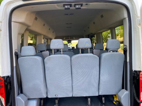 Used 2015 Ford Transit 350 XLT RWD image 7