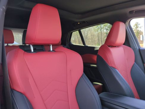 Used 2025 BMW X2 M35i image 33