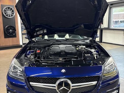 Used 2014 Mercedes-Benz SLK 350 w/ Sport Package image 57