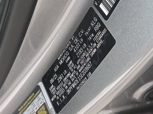 Used 2025 Kia K4 GT-Line w/ GT-Line Premium Package image 29