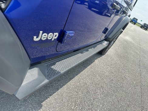 Used 2018 Jeep Wrangler Unlimited Sport S AWD/4WD image 10