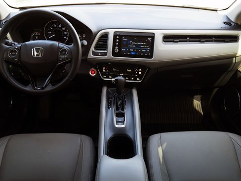 Certified 2021 Honda HR-V EX-L image 28