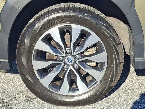 Certified 2023 Subaru Outback Limited image 9