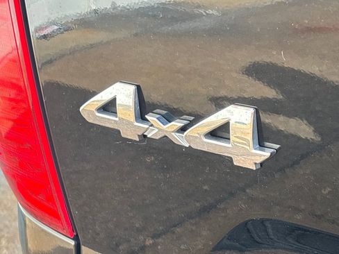 Used 2019 Toyota Tundra SR5 image 30