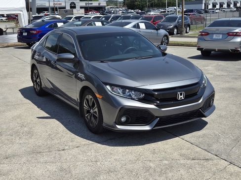 Used 2018 Honda Civic EX image 1