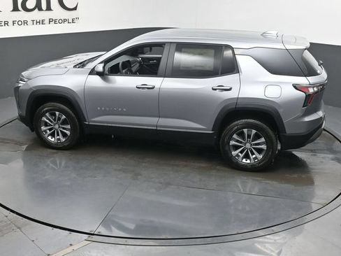 New 2026 Chevrolet Equinox LT w/ Safety and Technology Package FWD image 21