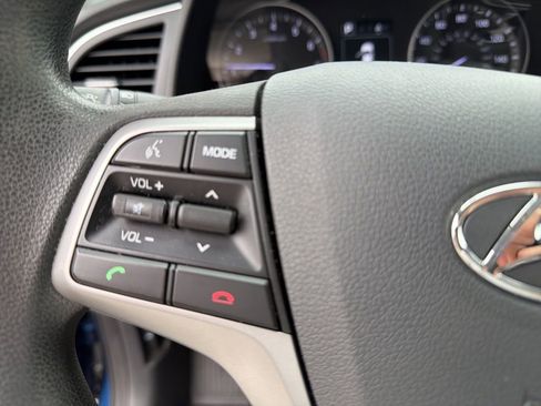 Used 2018 Hyundai Elantra SEL image 16