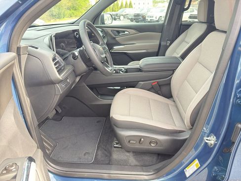 New 2026 Chevrolet Traverse LT w/ Driver Confidence Package FWD image 8