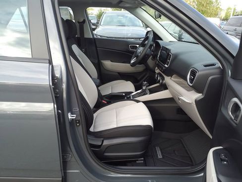 Certified 2026 Hyundai Venue SEL FWD image 14