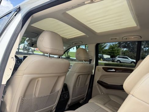 Used 2017 Mercedes-Benz GLS 450 4MATIC image 23