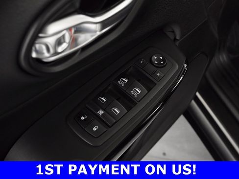 Certified 2023 Jeep Cherokee Altitude Lux image 19