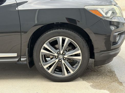 Used 2019 Nissan Pathfinder Platinum w/ Cargo Package FWD image 13