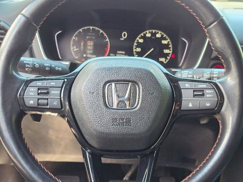 Used 2025 Honda Pilot Sport image 28
