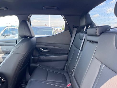 Used 2025 Hyundai Santa Cruz SEL AWD/4WD image 18
