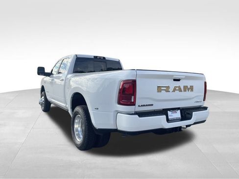 New 2025 RAM 3500 Laramie image 7