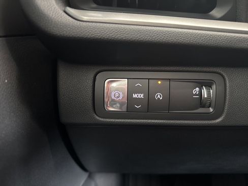 New 2026 Chevrolet Traverse LT w/ Driver Confidence Package image 24