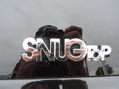 Used 2014 GMC Sierra 1500 SLT w/ SLT Crew Cab Value Package image 9