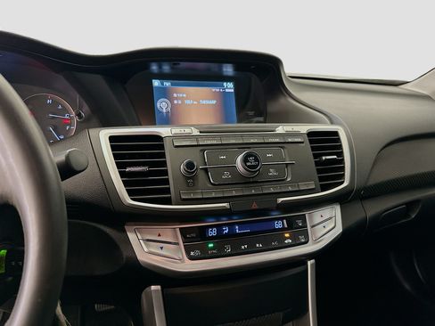 Used 2015 Honda Accord Sport image 25