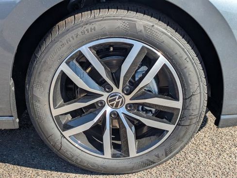 New 2026 Volkswagen Jetta SE image 11