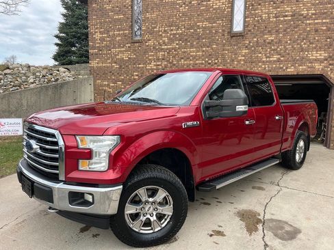 Used 2017 Ford F150 XLT w/ Equipment Group 302A Luxury image 1