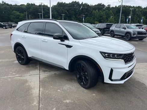 Used 2023 Kia Sorento SX FWD image 9