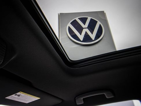 New 2026 Volkswagen Atlas Cross Sport SE FWD image 50