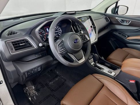Used 2026 Subaru Ascent Touring AWD/4WD image 9