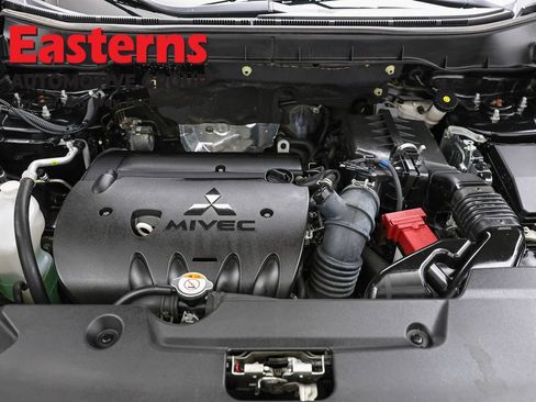 Used 2023 Mitsubishi Outlander Sport LE AWD/4WD image 7