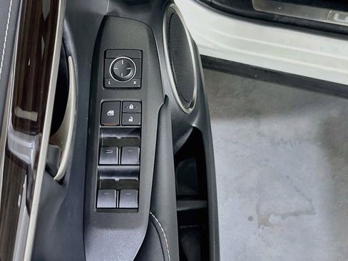 Used 2017 Lexus NX 200t AWD w/ Luxury Package image 18