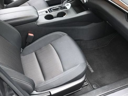 Used 2025 Nissan Altima 2.5 SV AWD/4WD image 42
