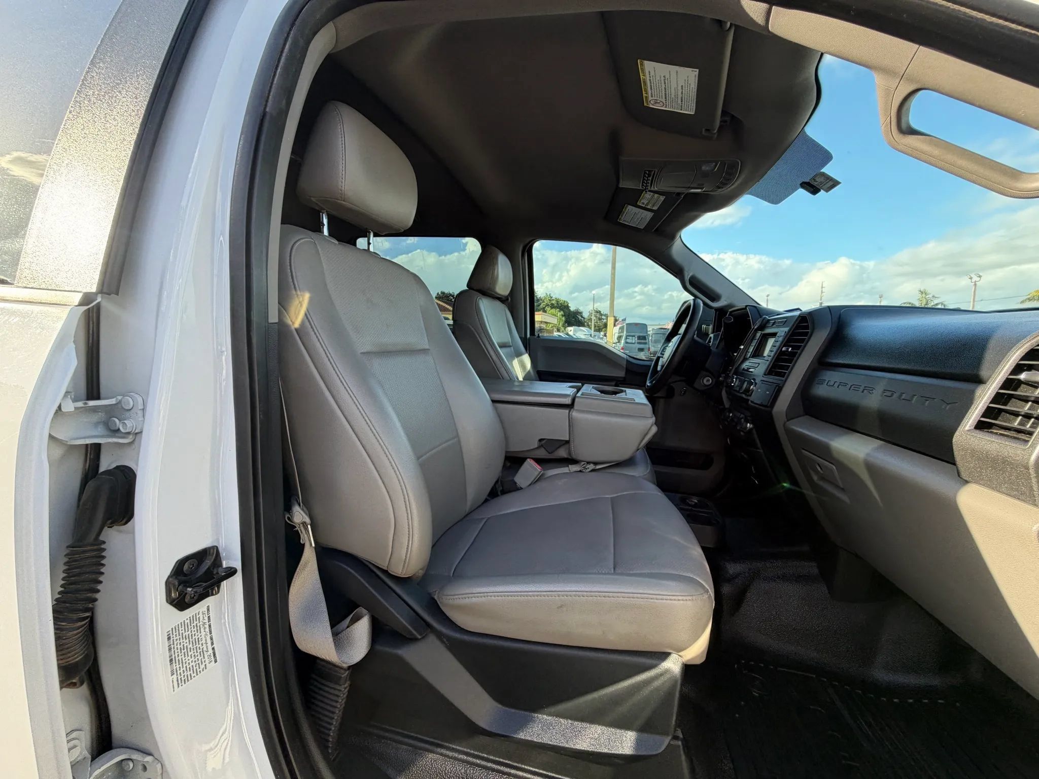 Used 2018 Ford F550 4x4 Crew Cab Super Duty image 21