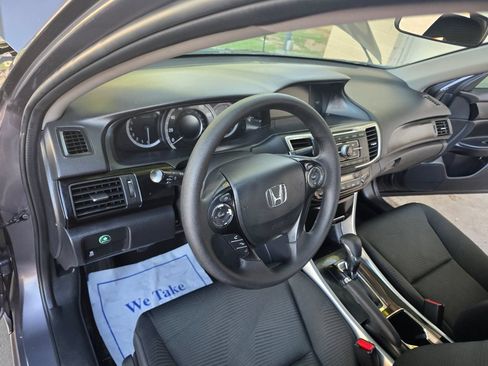 Used 2017 Honda Accord LX image 14