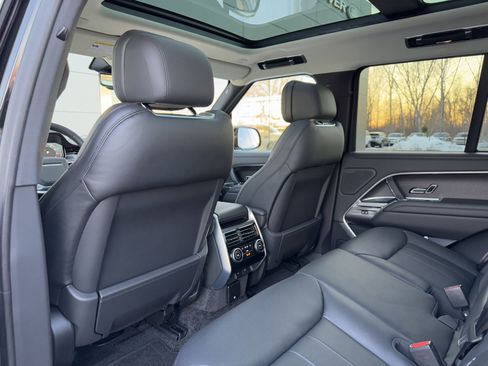 Certified 2025 Land Rover Range Rover SE AWD/4WD image 26