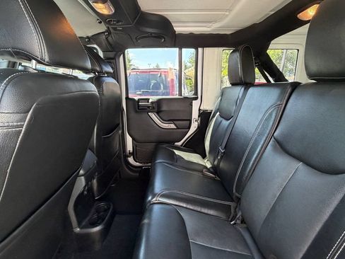 Used 2013 Jeep Wrangler Unlimited Sport AWD/4WD image 10