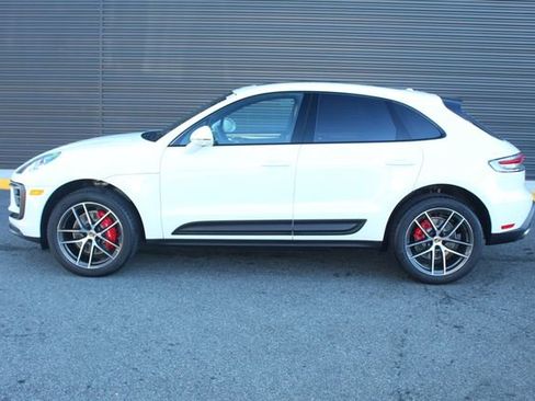 New 2026 Porsche Macan S image 2