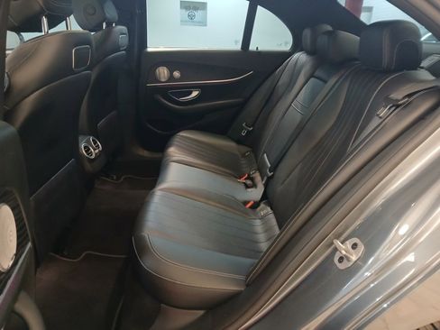 Used 2019 Mercedes-Benz E 300 4MATIC w/ Premium 1 Package image 8