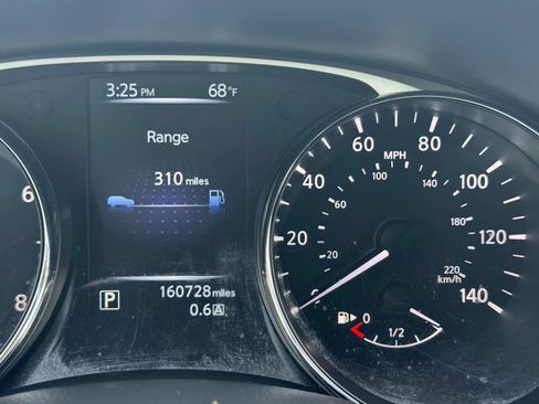 Used 2016 Nissan Rogue S FWD image 20