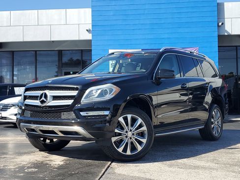 Used 2016 Mercedes-Benz GL 450 4MATIC w/ Premium I Package image 3