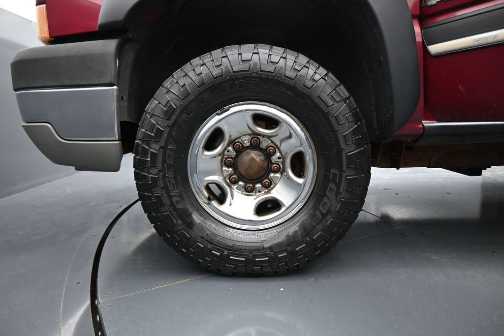 Used 2005 Chevrolet Silverado 2500 LS AWD/4WD image 22