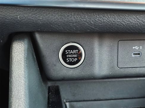 Used 2023 Nissan Rogue S image 25